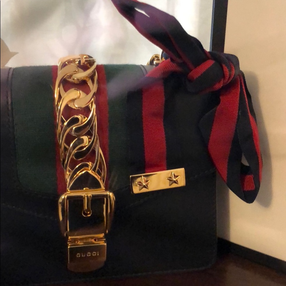 Gucci purse - Picture 2 of 4